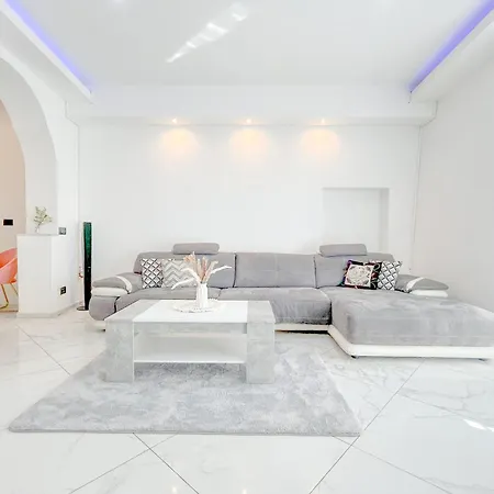 Apartman Cianta - Happy *